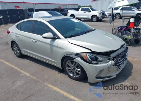 2017 Hyundai Elantra Value Edition z USA, uszkodzony, nr VIN 5NPD84LF5HH145597